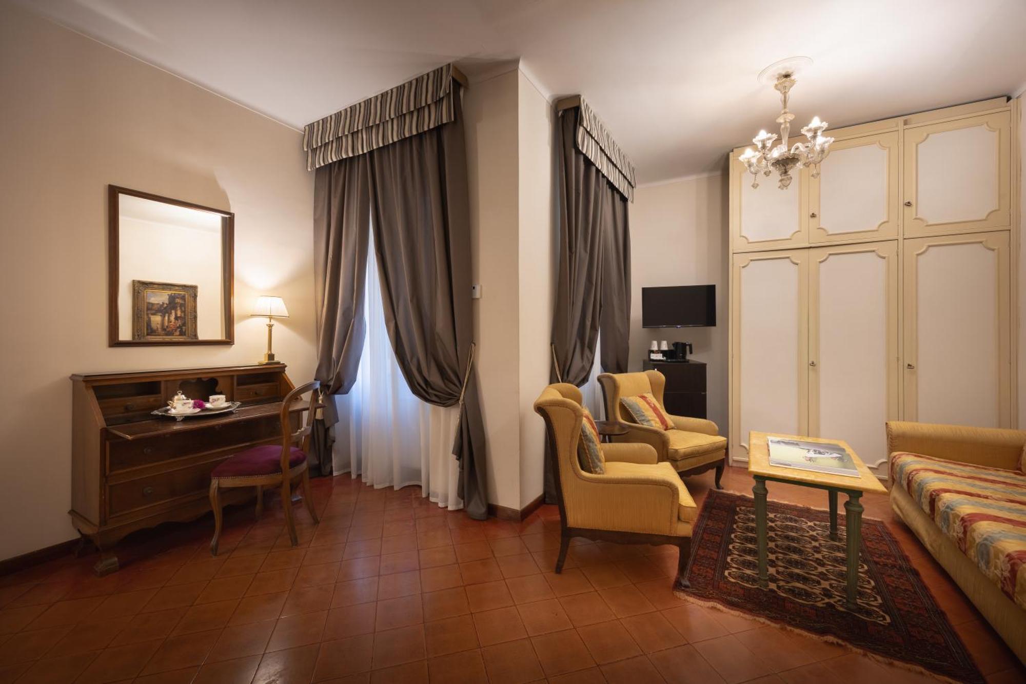 Hotel Forum Roma Esterno foto