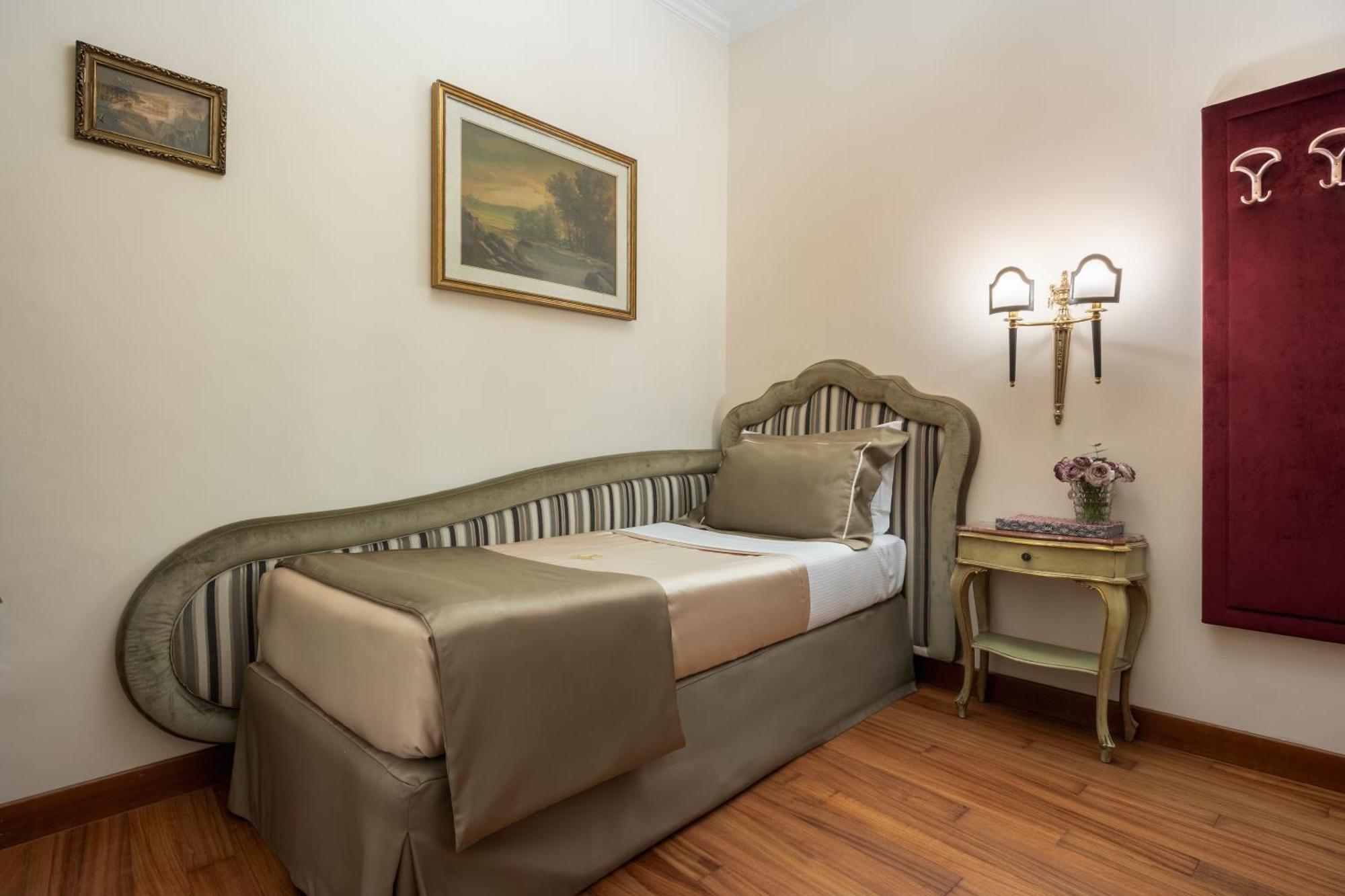 Hotel Forum Roma Esterno foto