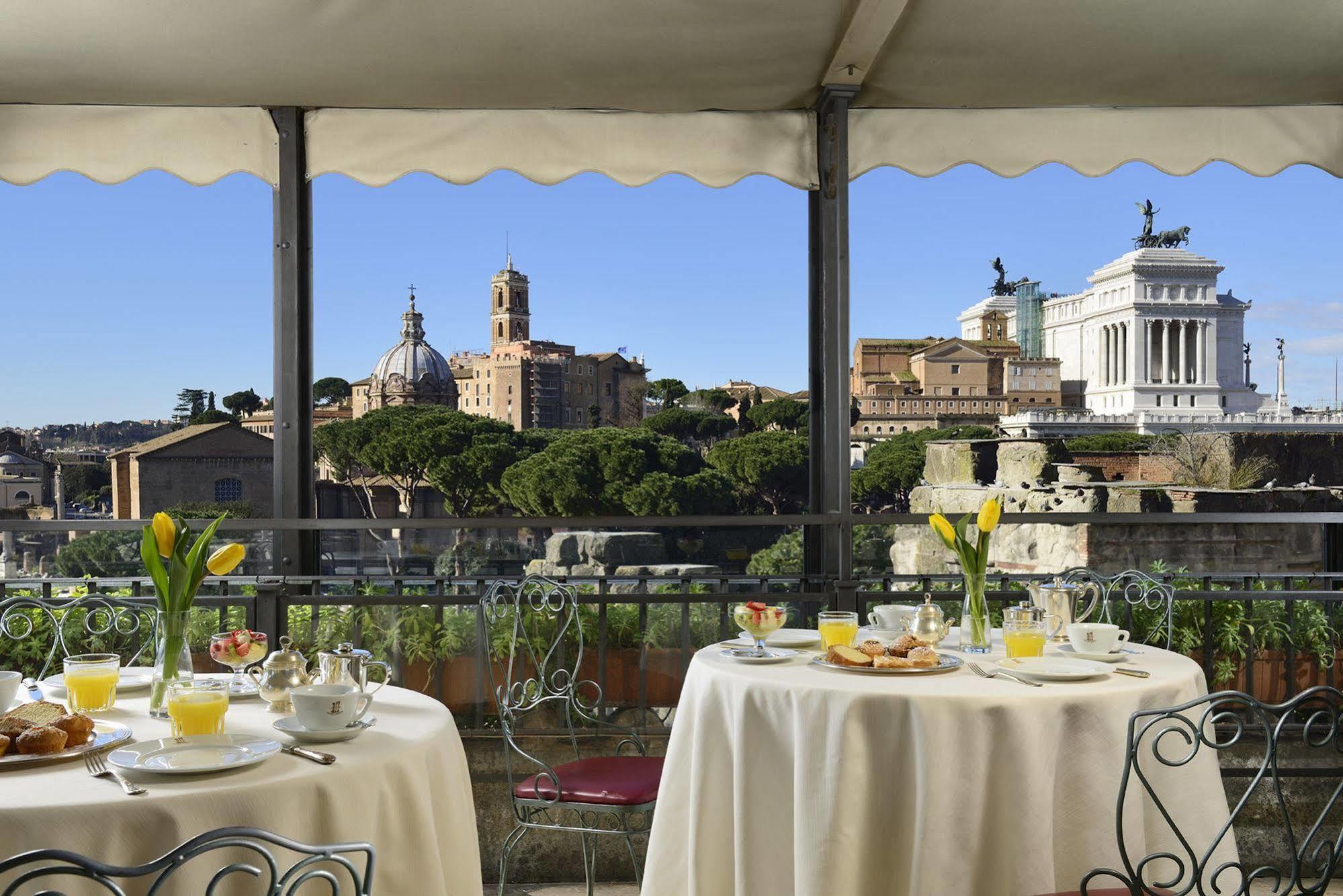 Hotel Forum Roma Esterno foto